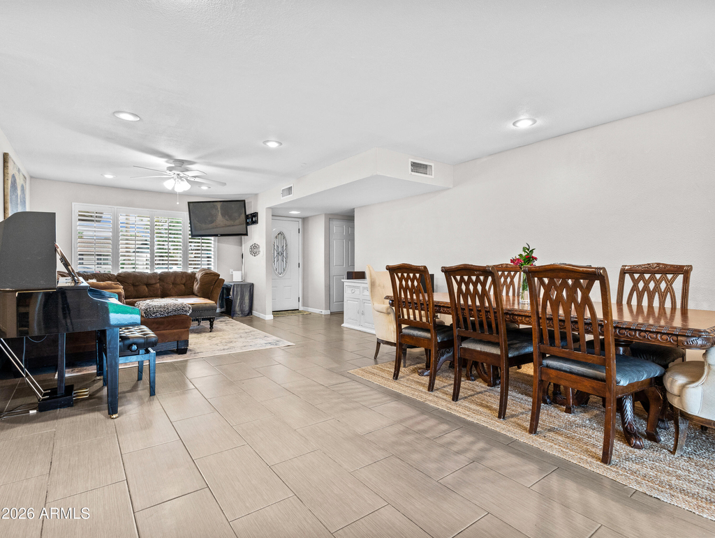 2612 W Osage Circle - Photo 10