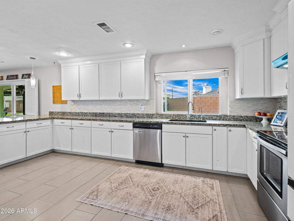 2612 W Osage Circle - Photo 7