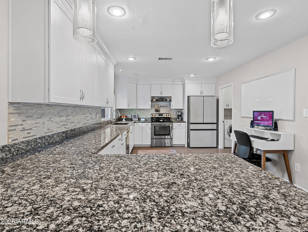 2612 W Osage Circle - Photo 6
