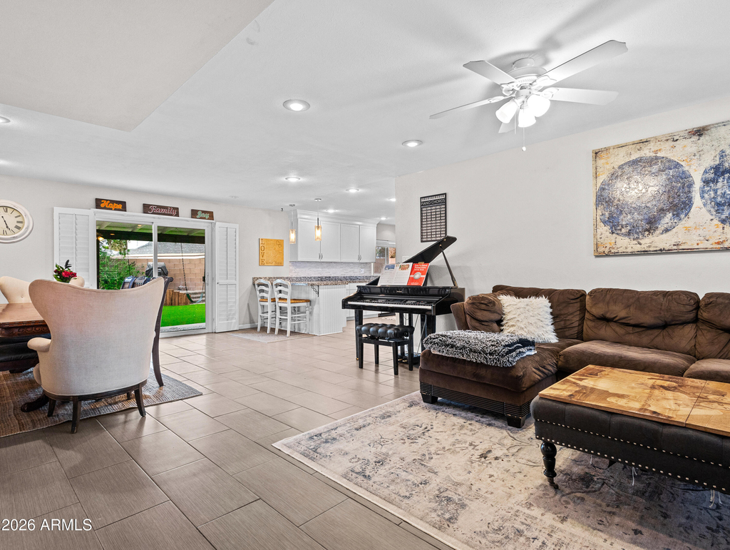 2612 W Osage Circle - Photo 11