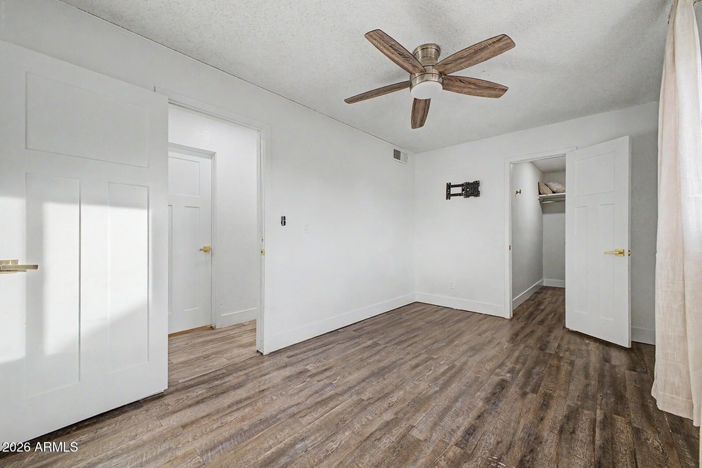 2558 E Baltimore Street - Photo 31