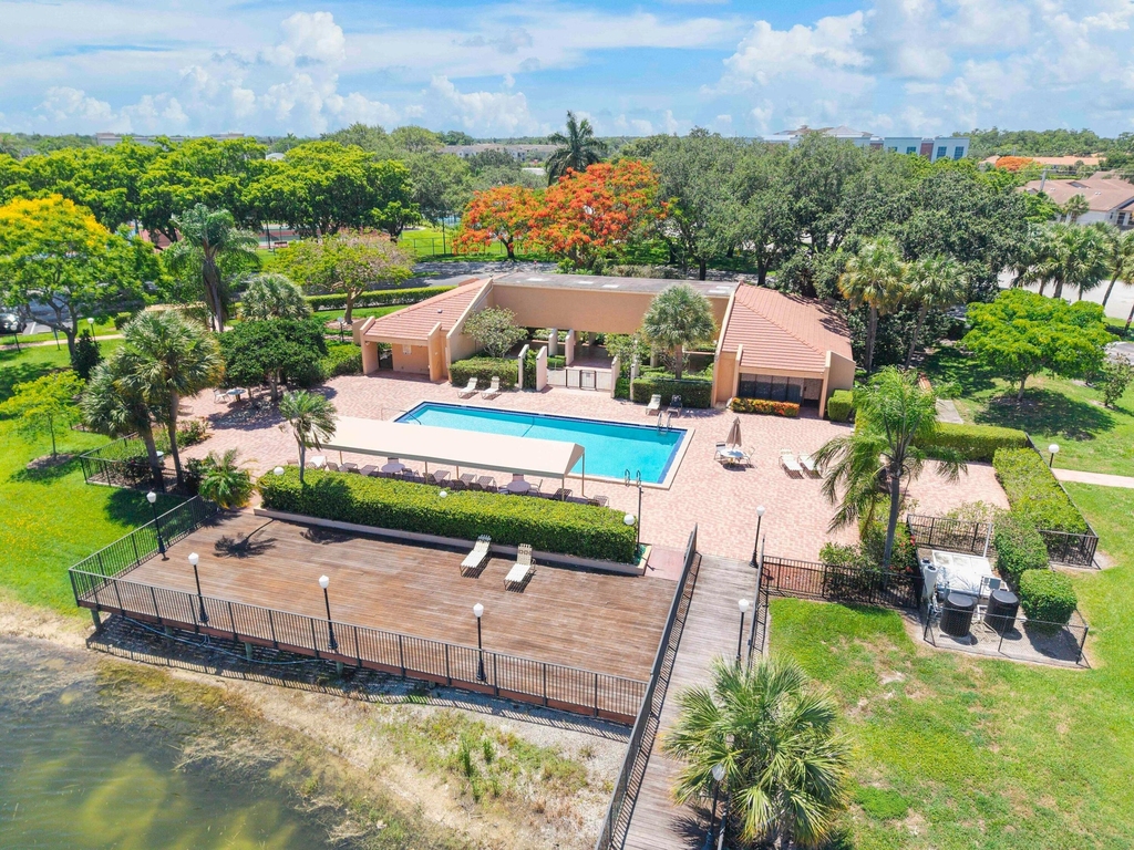 5828 Coral Lake Drive - Photo 34