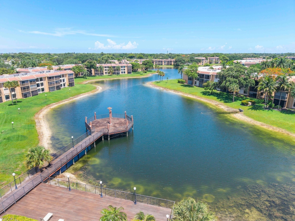 5828 Coral Lake Drive - Photo 24