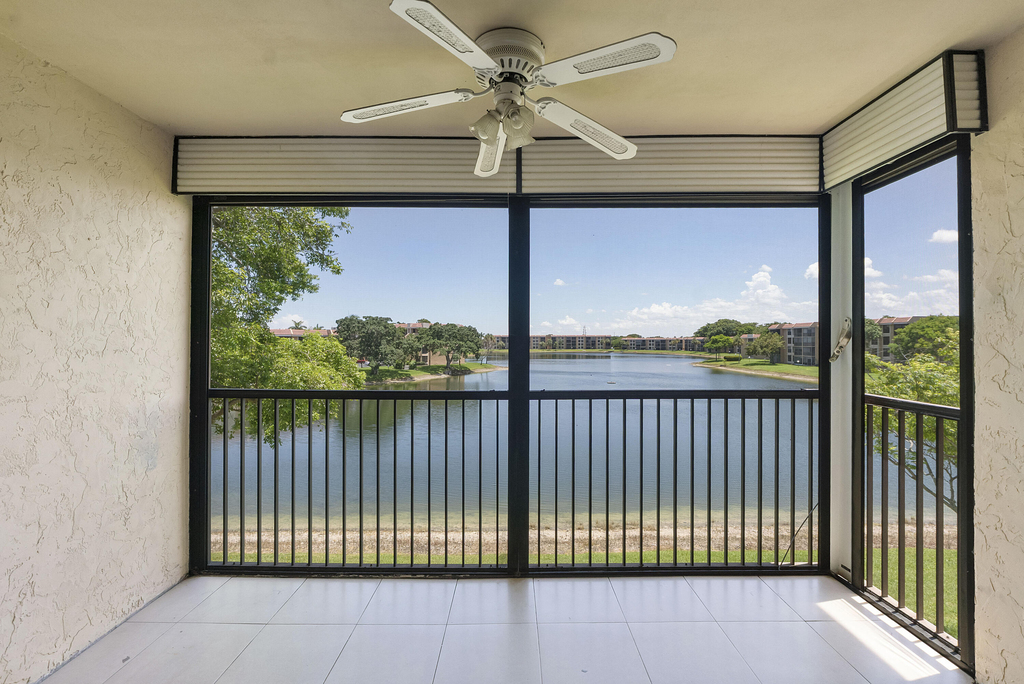 5828 Coral Lake Drive - Photo 12