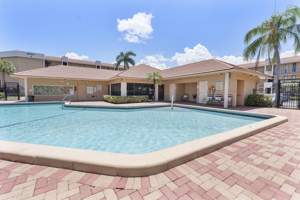 5828 Coral Lake Drive - Photo 28