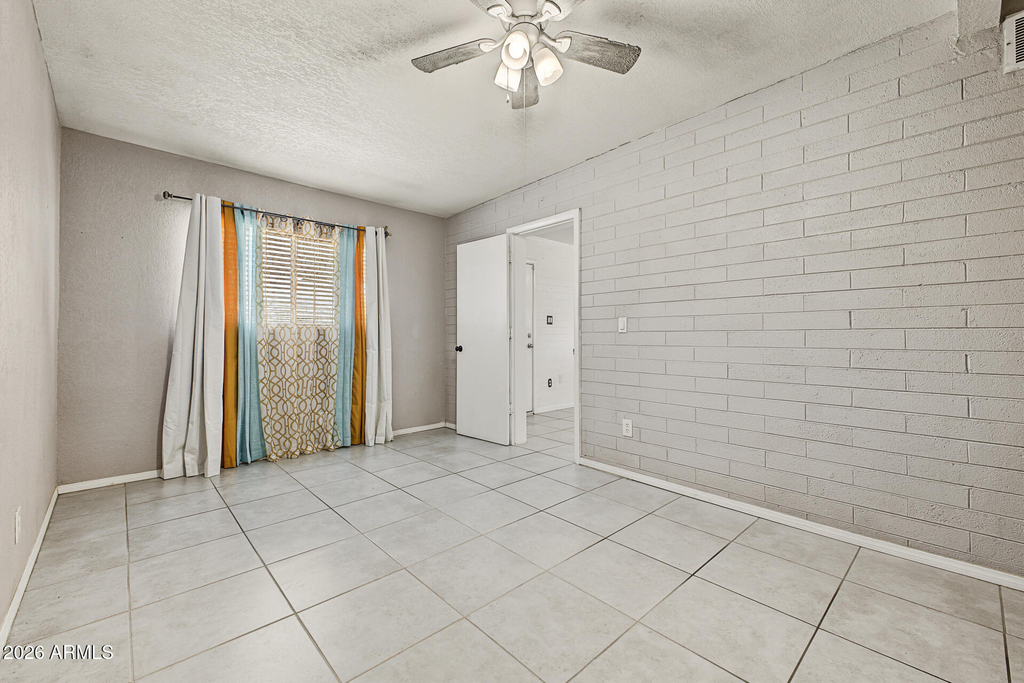 919 E Vineyard Road - Photo 15