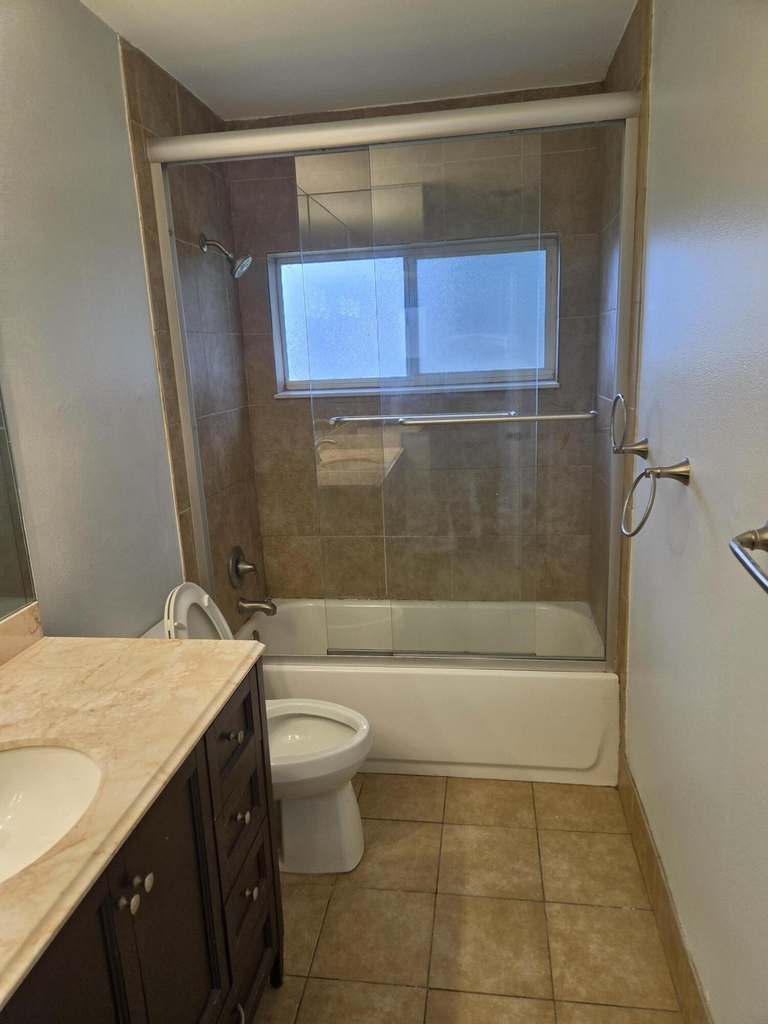 18451 Spanish Isles Place - Photo 10