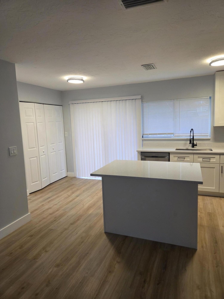 18451 Spanish Isles Place - Photo 5