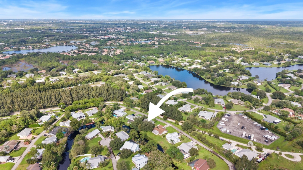 8070 Se River Lane - Photo 29