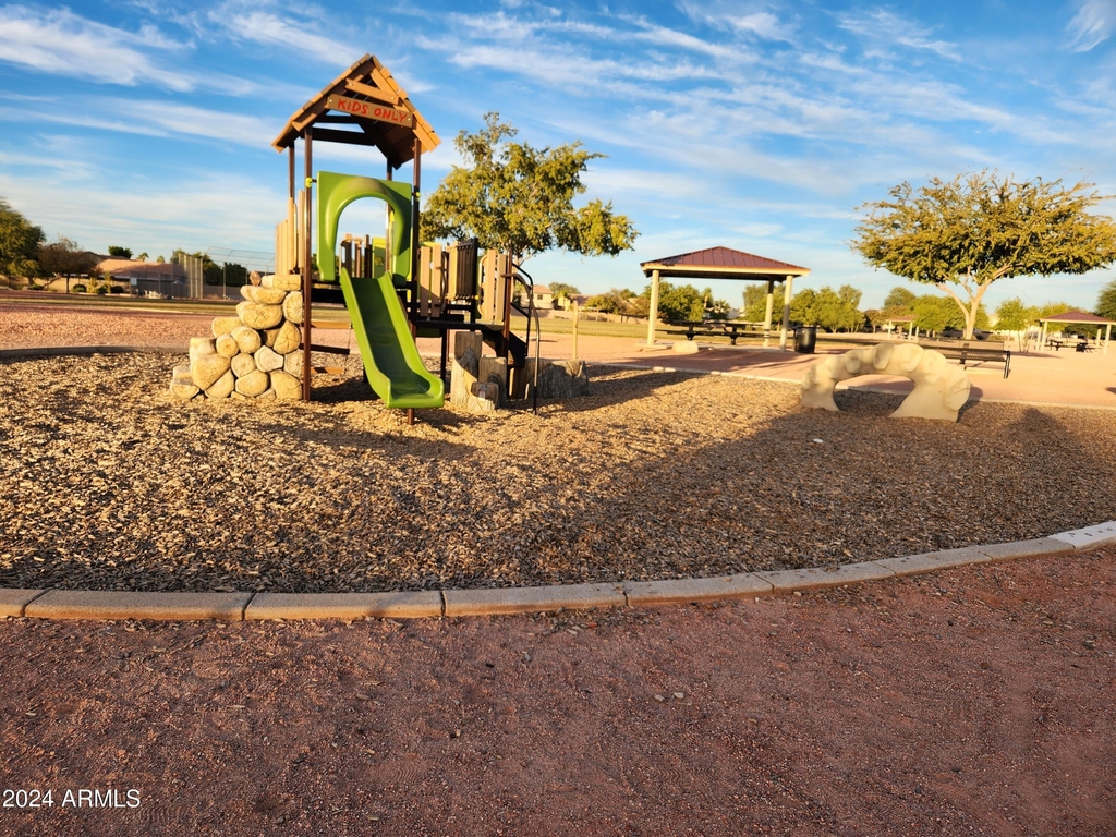 15923 W Post Drive - Photo 22