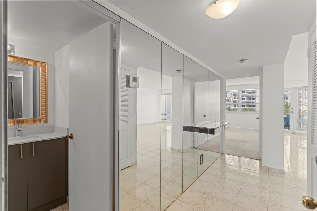 3430 Galt Ocean Drive - Photo 4