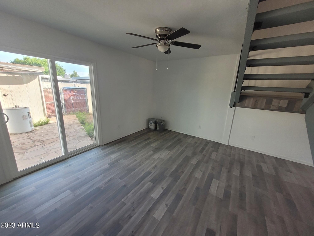 4667 N 21st Avenue - Photo 3