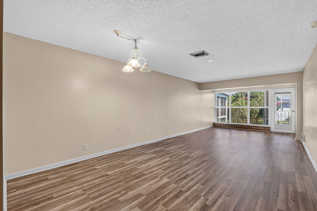 2901 Sw 15th Street - Photo 1