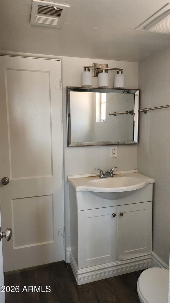 803 W Luke Avenue - Photo 7