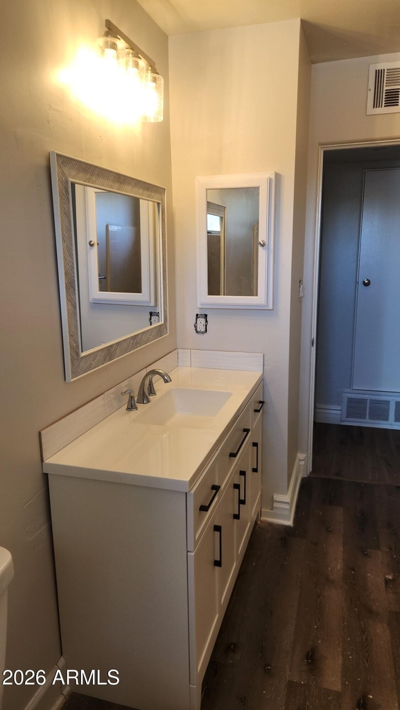 803 W Luke Avenue - Photo 5