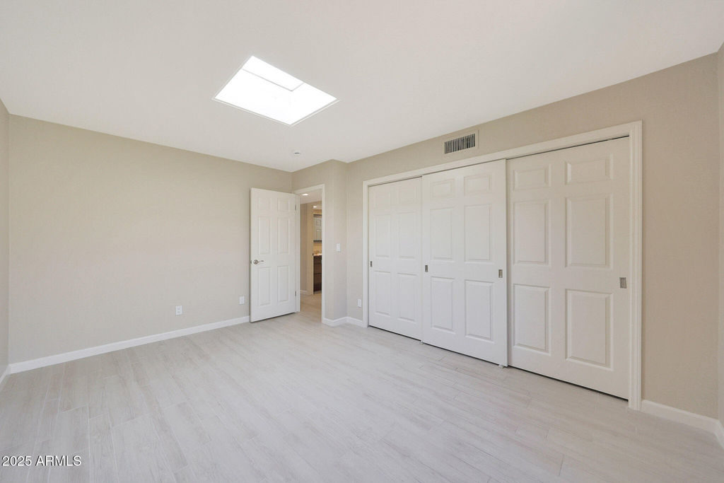 2422 E Oregon Avenue - Photo 19