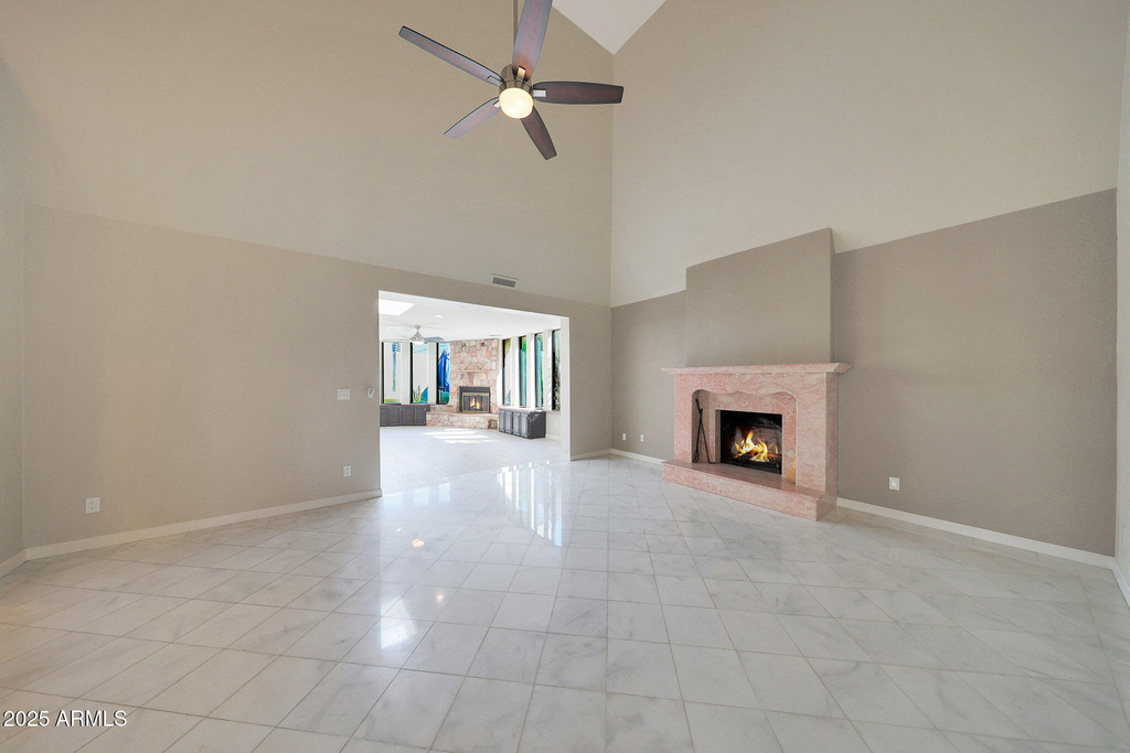 2422 E Oregon Avenue - Photo 1