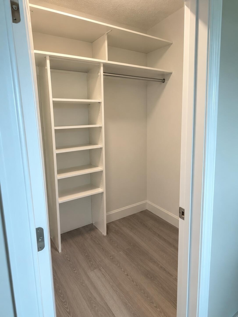 9079 Kingsmoor Way - Photo 18