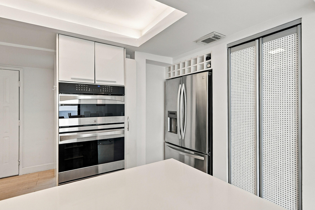 330 Se 20th Avenue - Photo 30