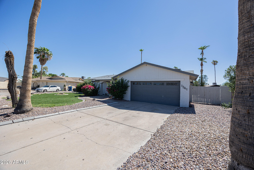 1341 E Garnet Circle - Photo 0