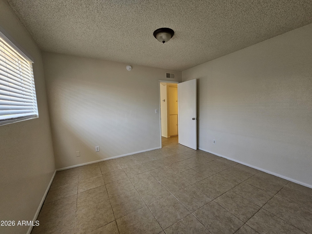 2222 E Broadway Road - Photo 10