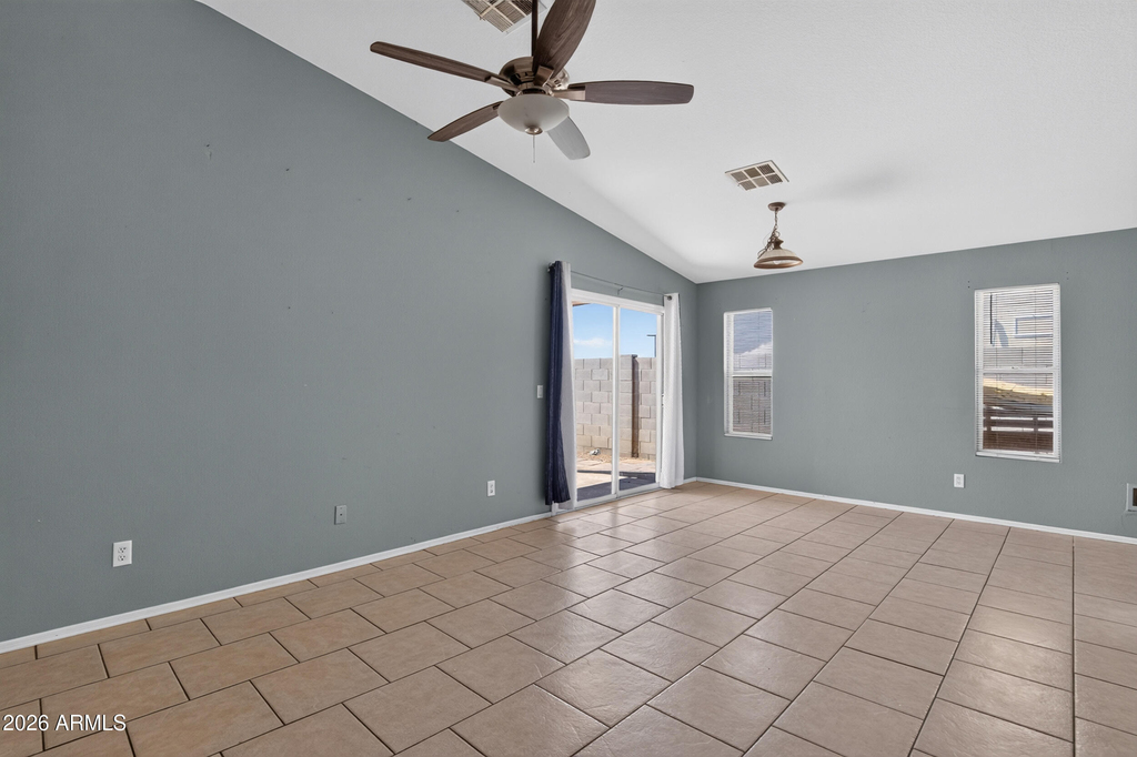1635 E Ash Avenue - Photo 26