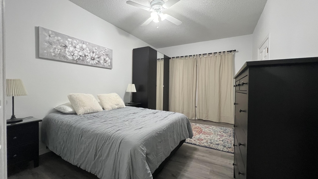209 Castlemain Circle - Photo 3