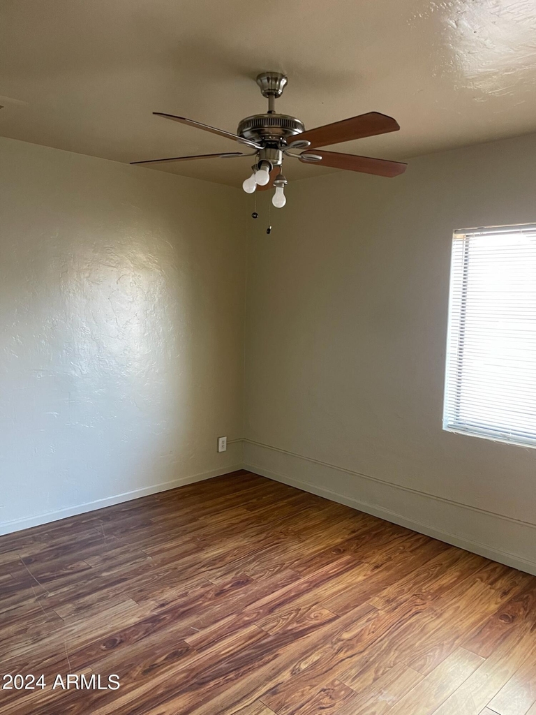 1222 W Roosevelt Street - Photo 3