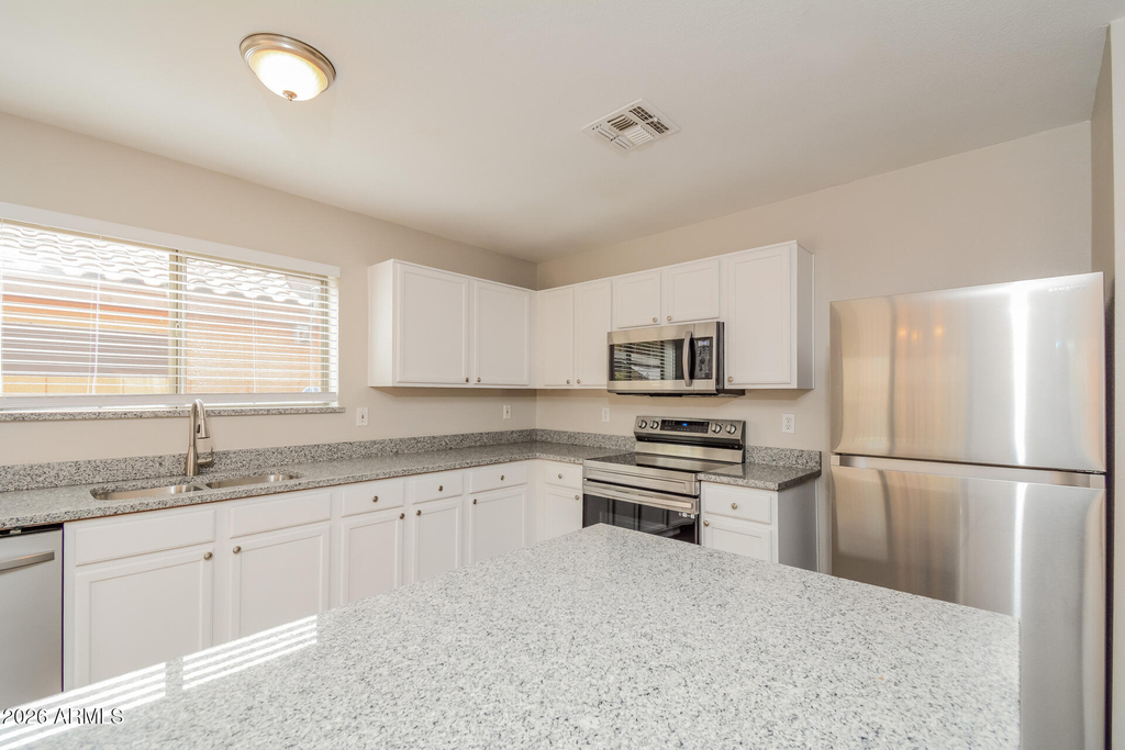 15804 W Port Au Prince Lane - Photo 4