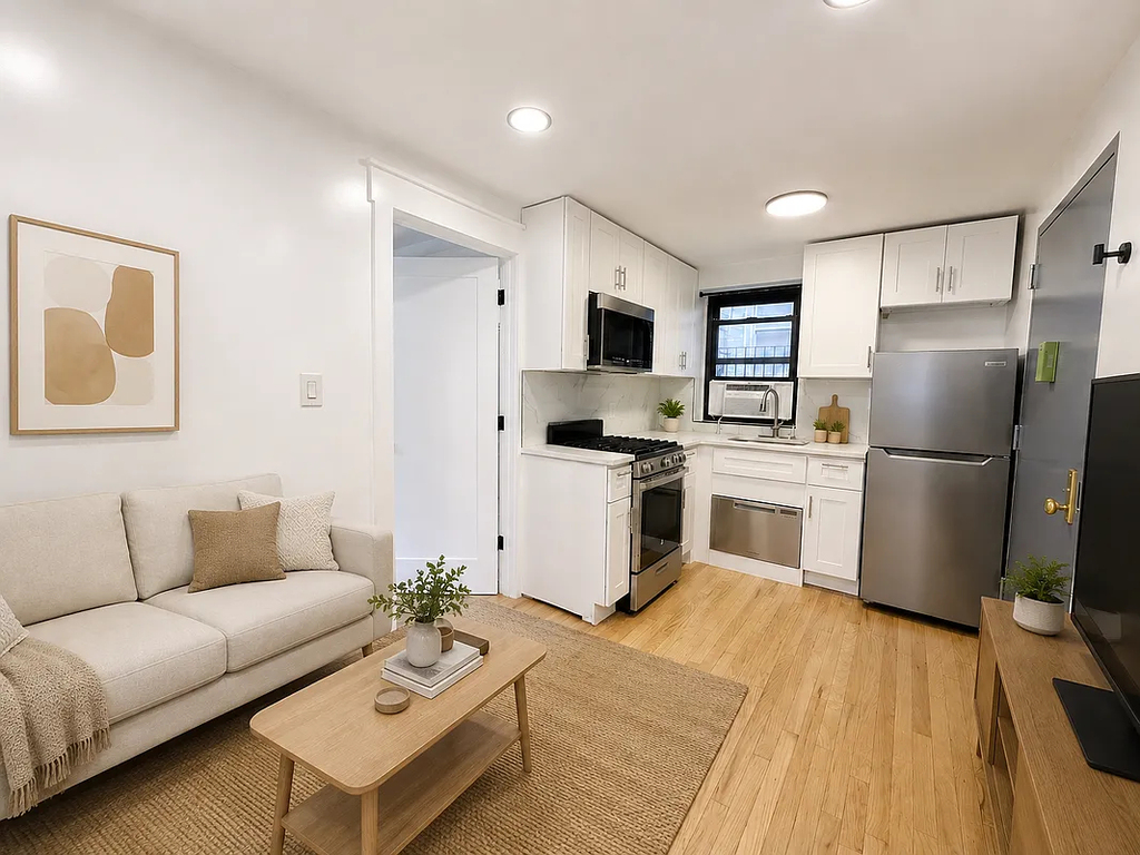 West 17th Street - Photo 1