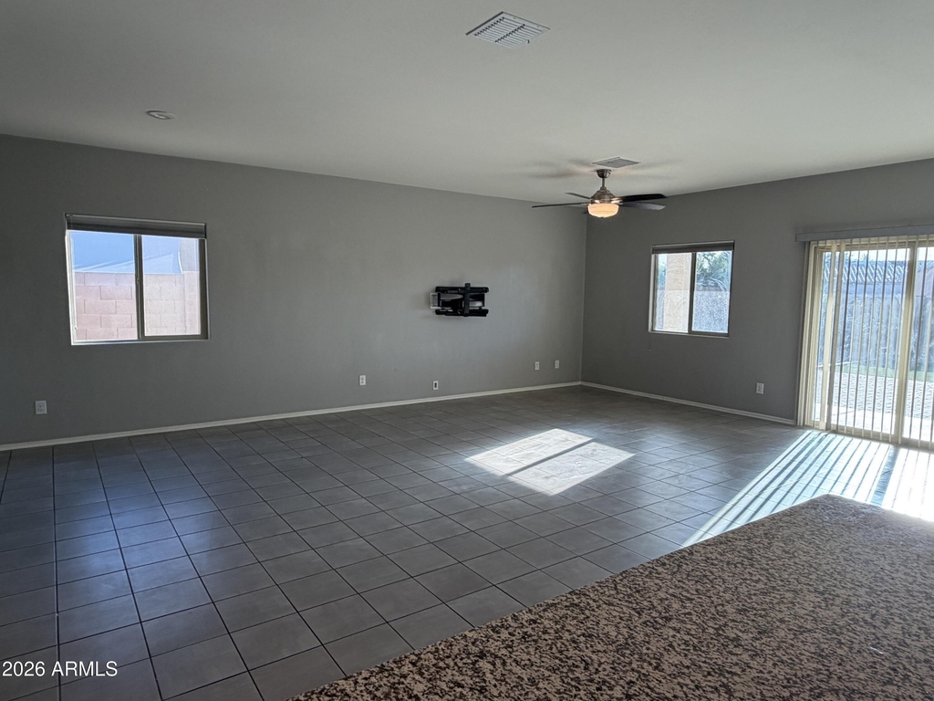 3214 N Pleasant View Lane - Photo 1