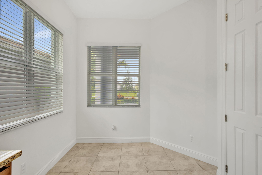 9225 Sw Pepoli Way - Photo 13