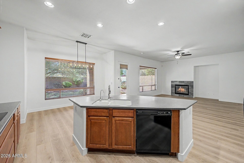41008 N Republic Way - Photo 16
