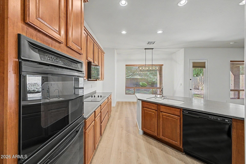 41008 N Republic Way - Photo 20
