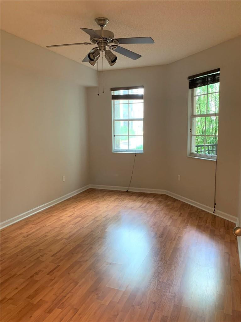 533 Ne 3rd Avenue - Photo 4
