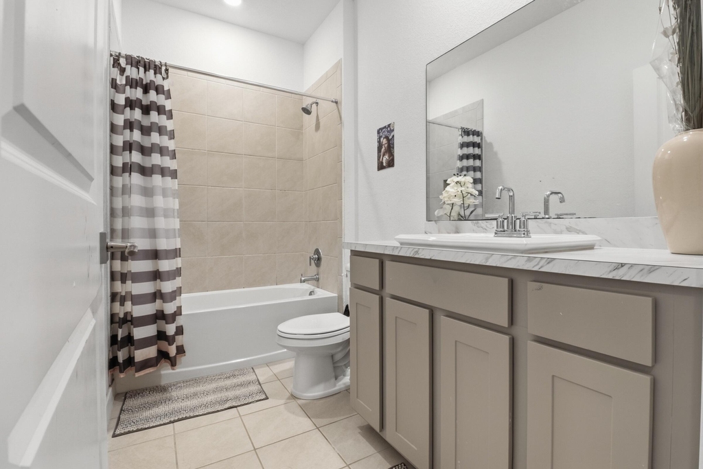 113 Bandol Street - Photo 15