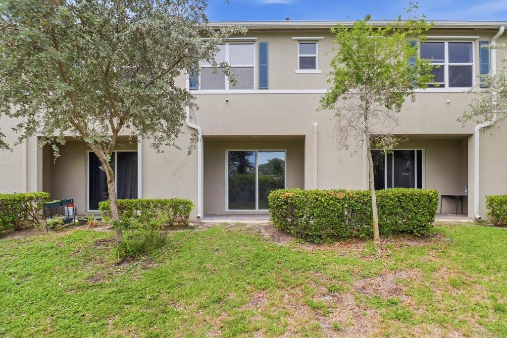113 Bandol Street - Photo 21