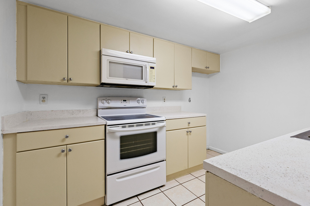 12658 Kenwood Lane - Photo 9