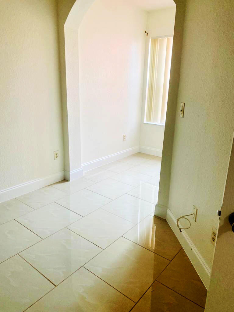 100 Sw Peacock Boulevard - Photo 10