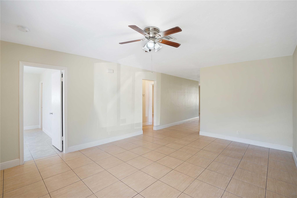 7831 Nw 71st Court - Photo 16