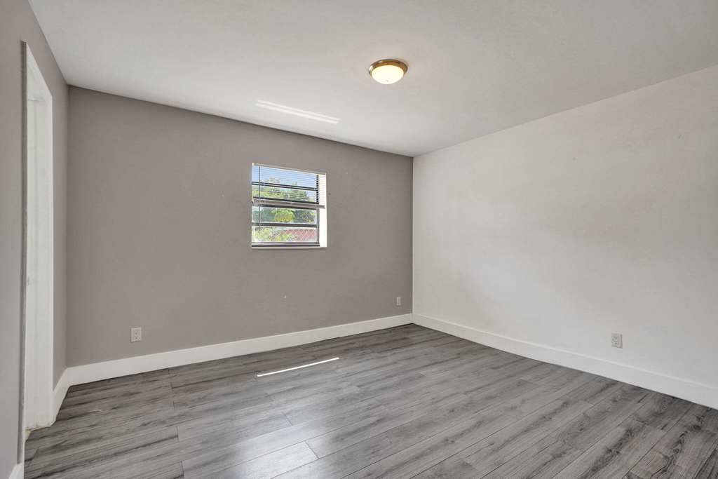 8224 Nw 1st Place - Photo 32