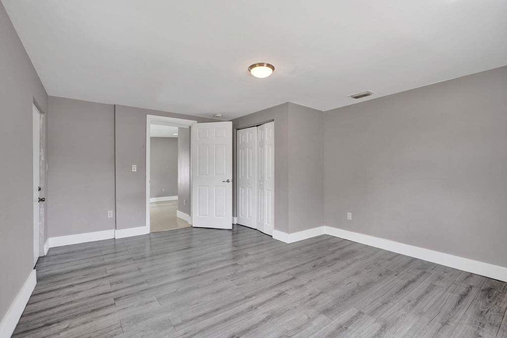 8224 Nw 1st Place - Photo 16