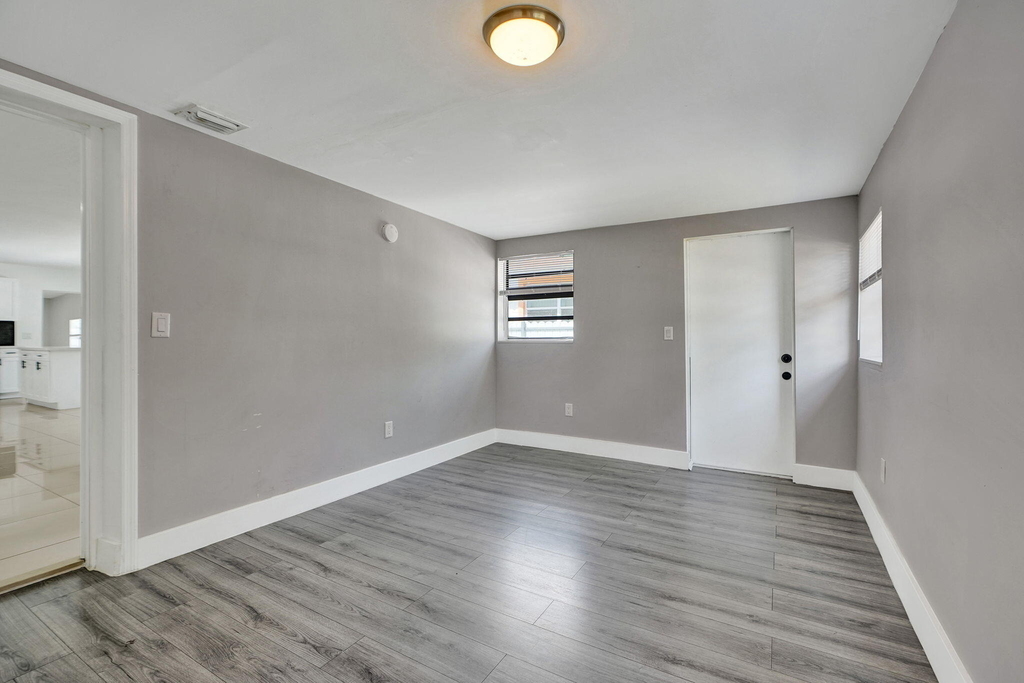 8224 Nw 1st Place - Photo 21