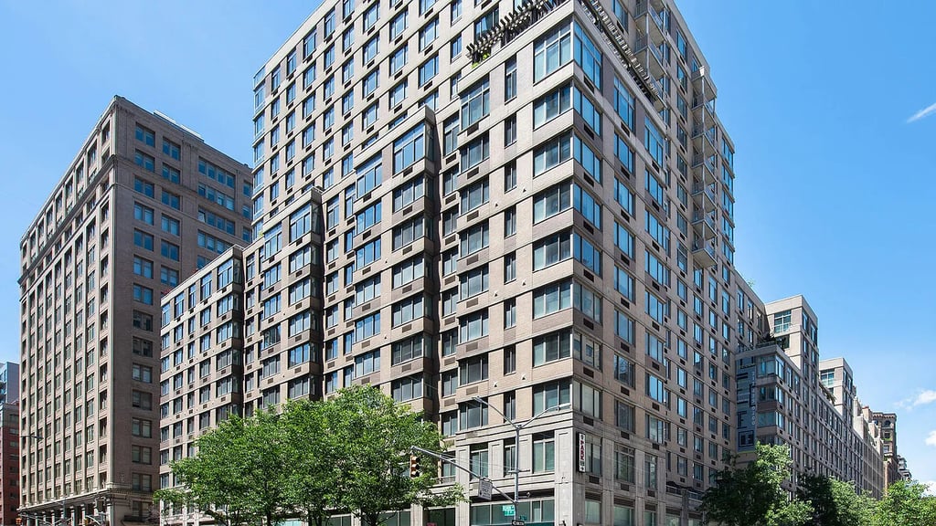 West 26th Street - Photo 7