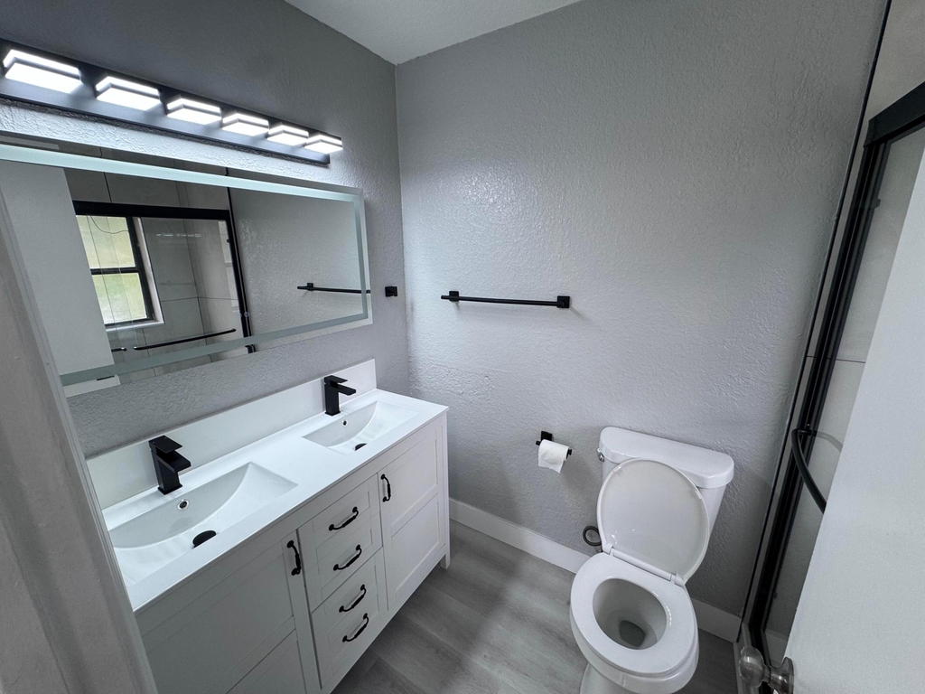 11001 Royal Palm Boulevard - Photo 7