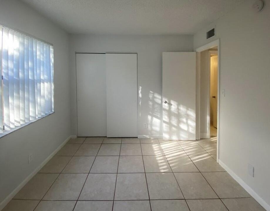 9000 Nw 28th Drive - Photo 16