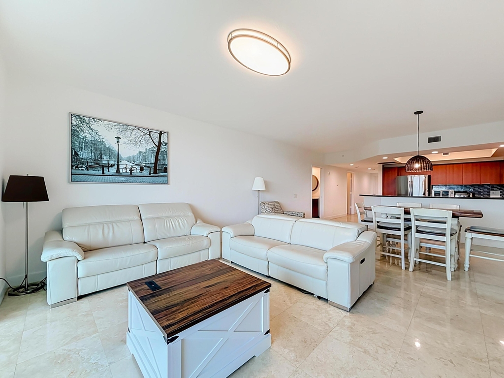 14951 Royal Oaks Lane - Photo 0