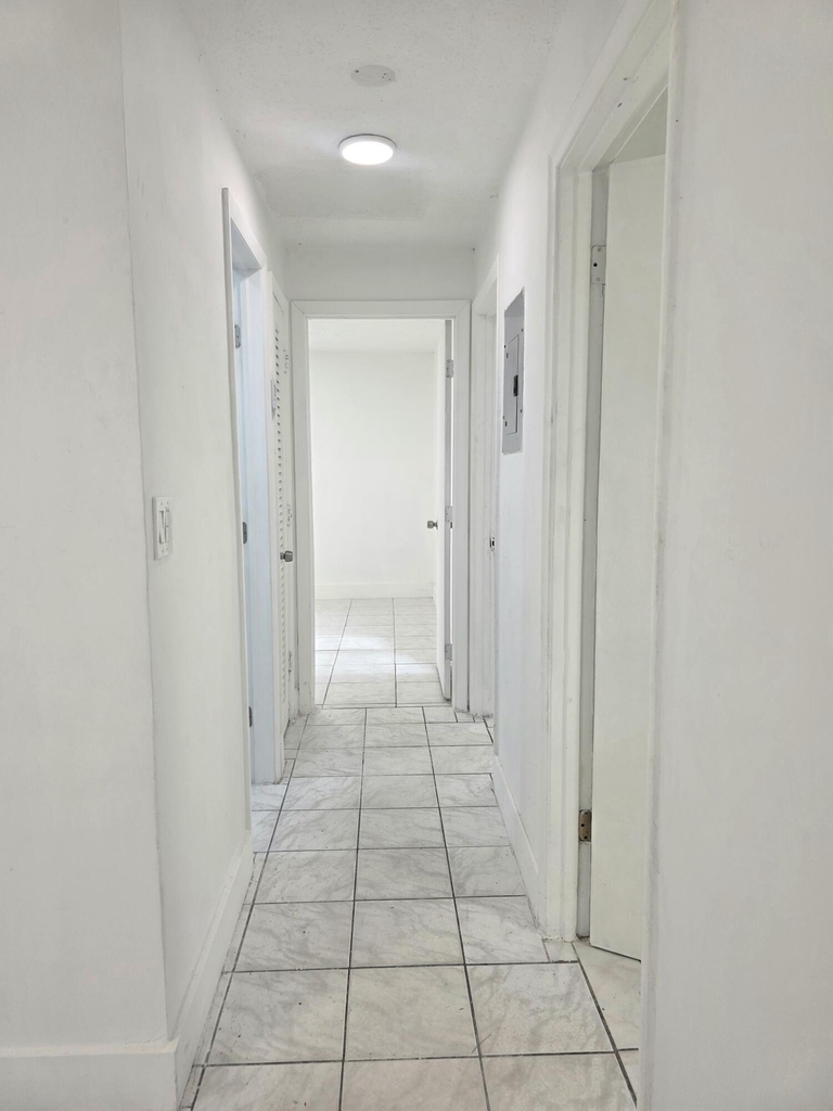 2131 Nw 26th Avenue - Photo 7