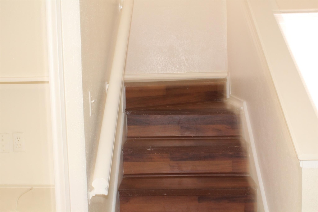 9809 Walnut Street - Photo 7