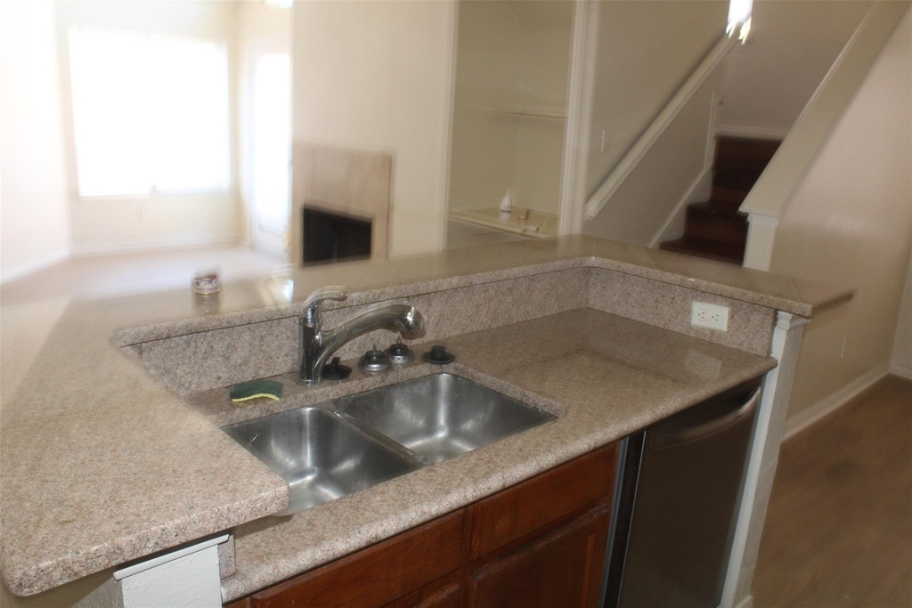 9809 Walnut Street - Photo 13